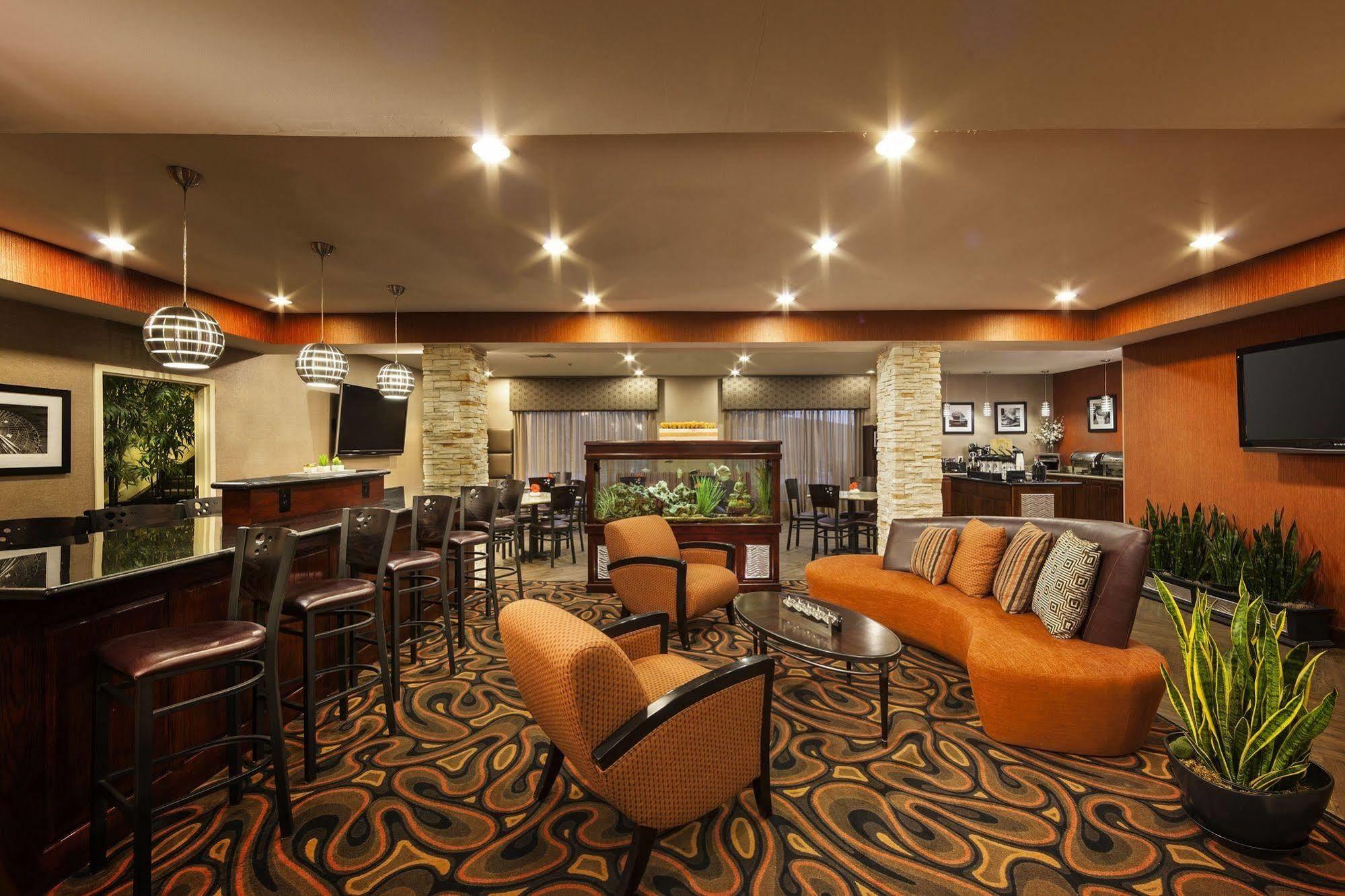 Best Western Plus Lewisville Flower Mound Exterior foto
